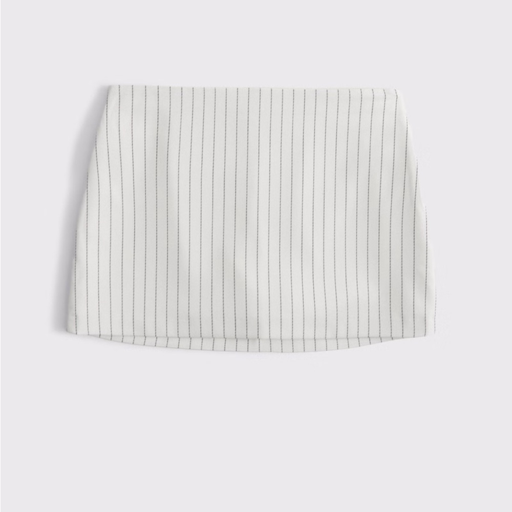 NWT blue stripe skort